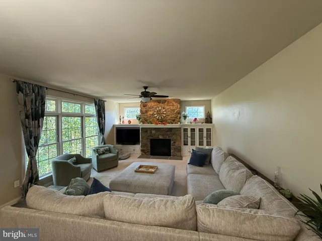 $729,900 | 612 Black Powder Drive, Lewisberry, PA 17339