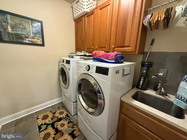 $729,900 | 612 Black Powder Drive, Lewisberry, PA 17339