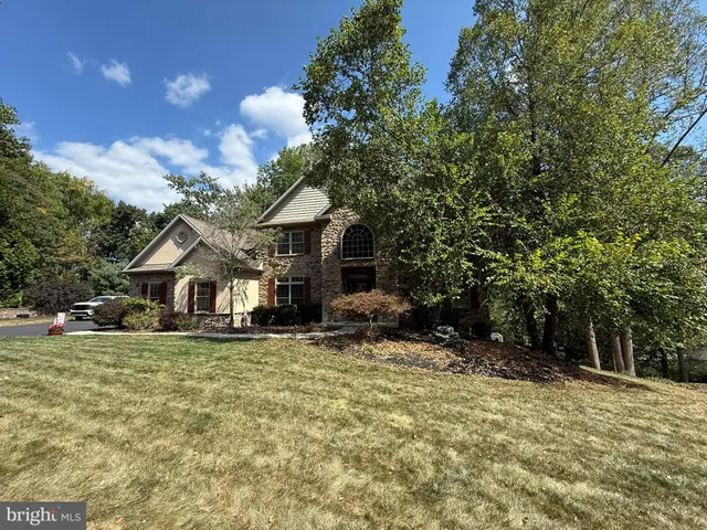$729,900 | 612 Black Powder Drive, Lewisberry, PA 17339