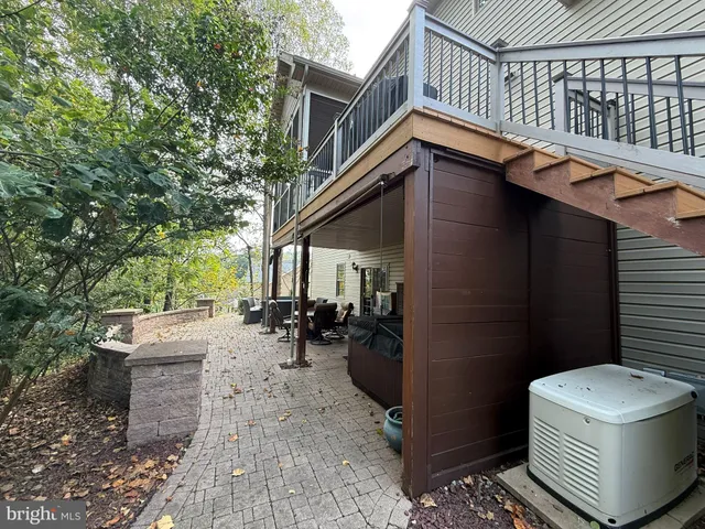 $729,900 | 612 Black Powder Drive, Lewisberry, PA 17339