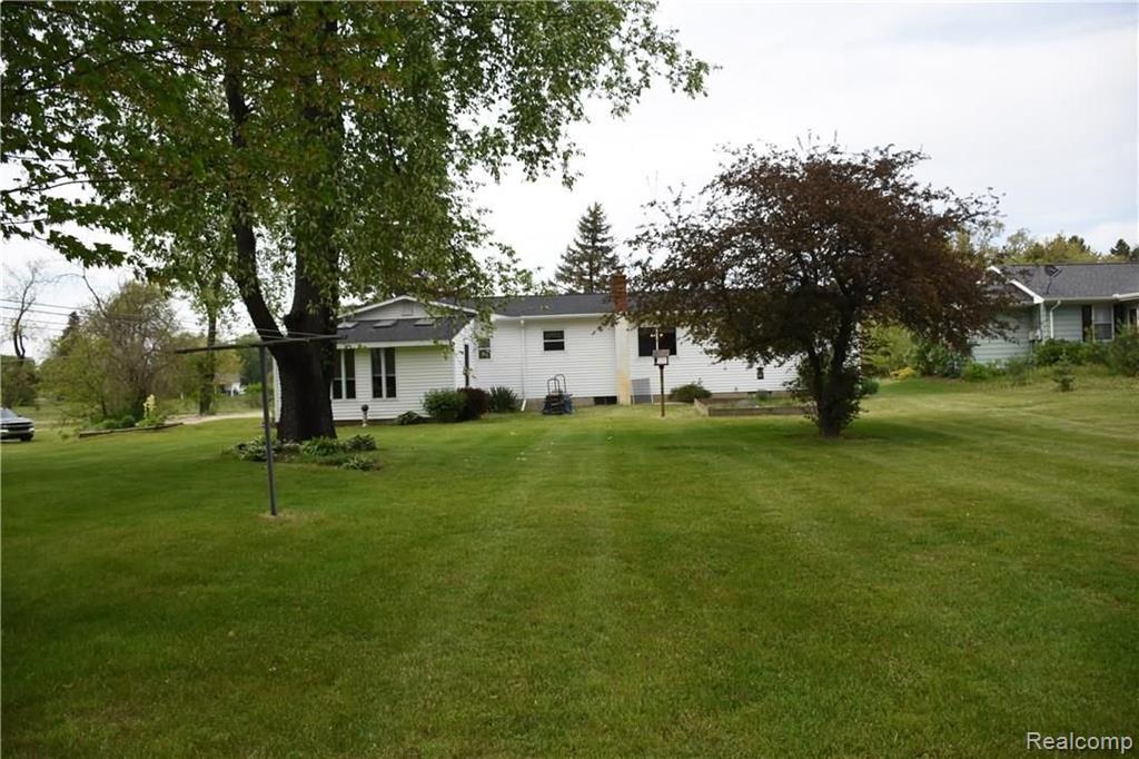 10326 Coolidge Road Goodrich, MI 48438 - Photo 10 of 40
