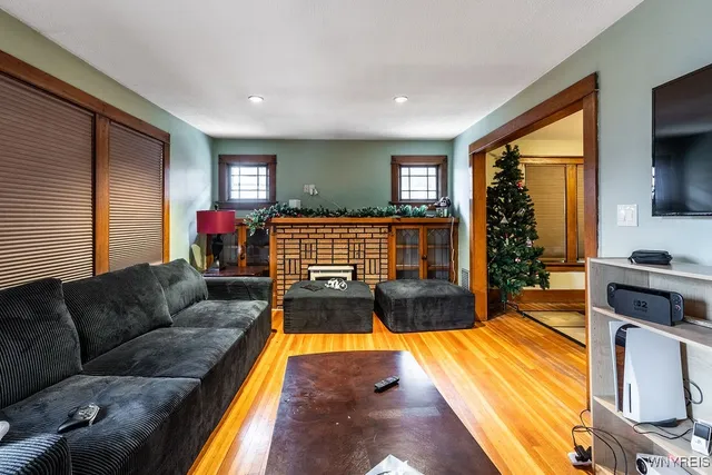 $299,900 | 79 Lincoln Boulevard, Tonawanda, NY 14217