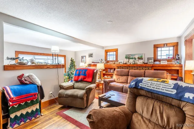 $299,900 | 79 Lincoln Boulevard, Tonawanda, NY 14217