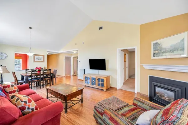 $390,000 | 13 Mallard Path, Coram, NY 11727