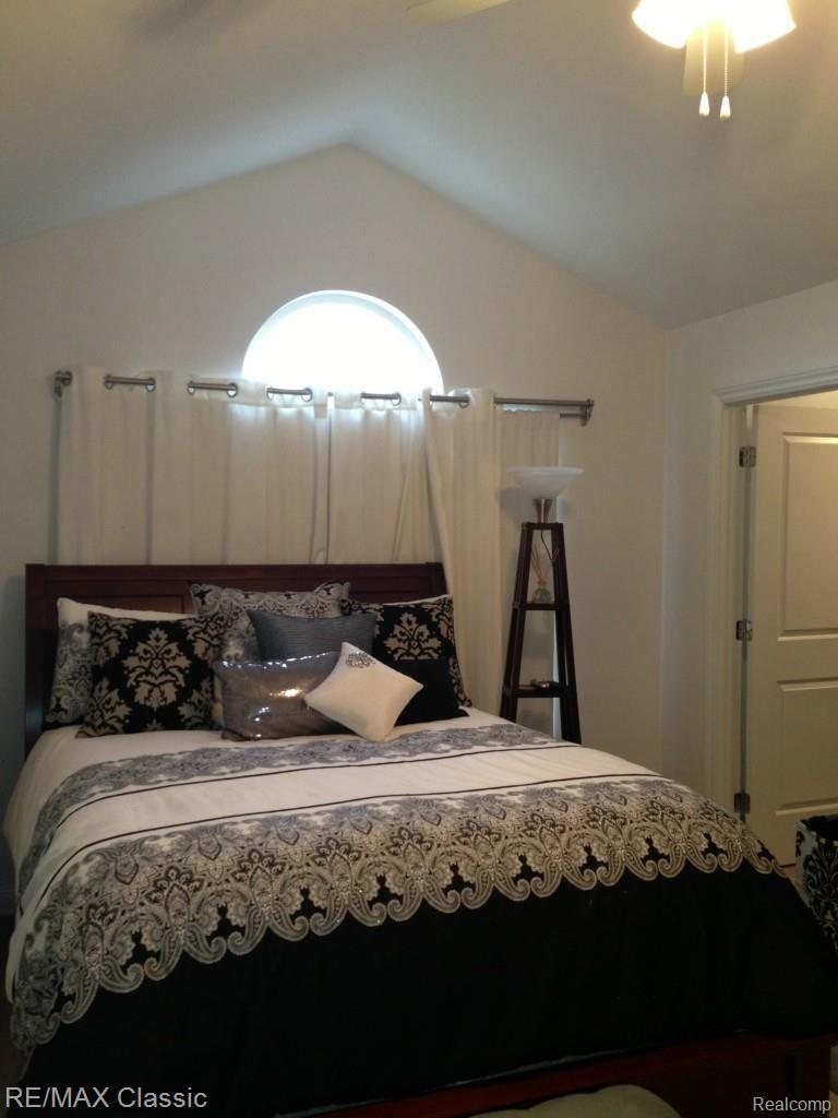 41484 Glade Road, Unit 57 Canton, MI 48187 - Photo 13 of 25 VAULTED CEILING IN MASTER