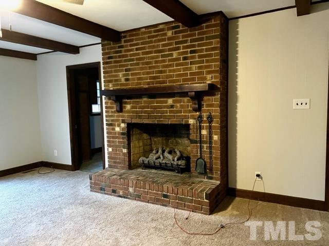 115 Kerr Lake Club Road Henderson, NC 27537 - Photo 2 of 20 a living room with furniture