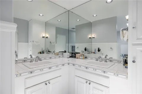 $3,748,000 | 90 Rivo Alto Canal, Long Beach, CA 90803