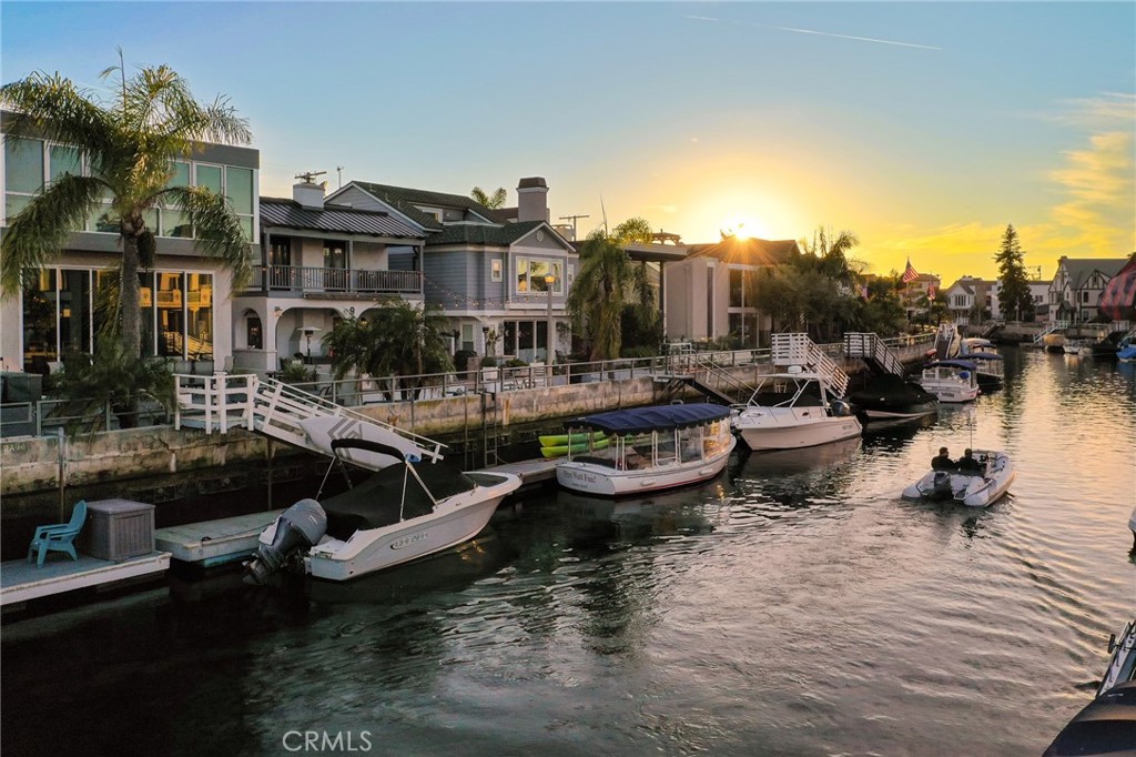 90 Rivo Alto Canal Long Beach, CA 90803 - Photo 44 of 52