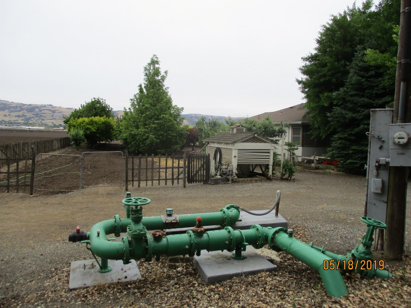 7230 Holsclaw Road Gilroy, CA 95020 - Photo 4 of 19 a backyard of a house with lots of green space