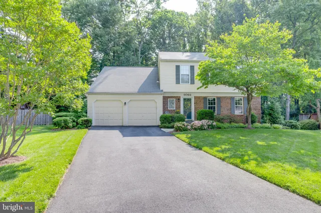$893,888 | 5062 Queens Wood Drive, Burke, VA 22015