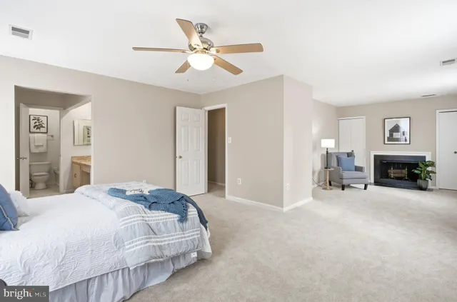 $893,888 | 5062 Queens Wood Drive, Burke, VA 22015