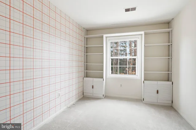 $893,888 | 5062 Queens Wood Drive, Burke, VA 22015