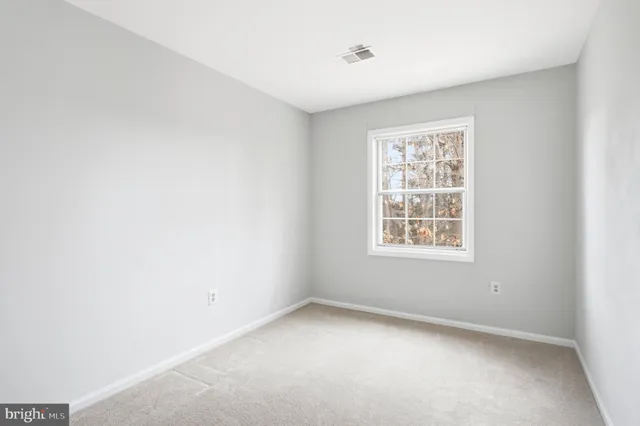 $893,888 | 5062 Queens Wood Drive, Burke, VA 22015