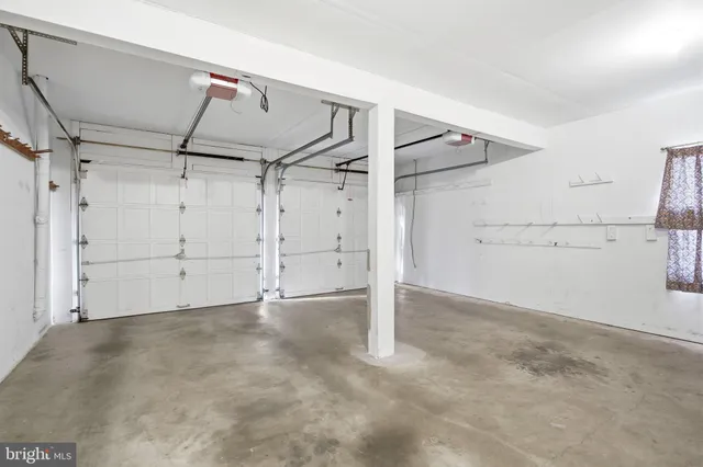 $893,888 | 5062 Queens Wood Drive, Burke, VA 22015