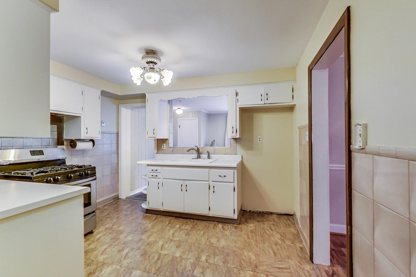 540 Selborne Road Riverside, IL 60546 - Photo 20 of 46