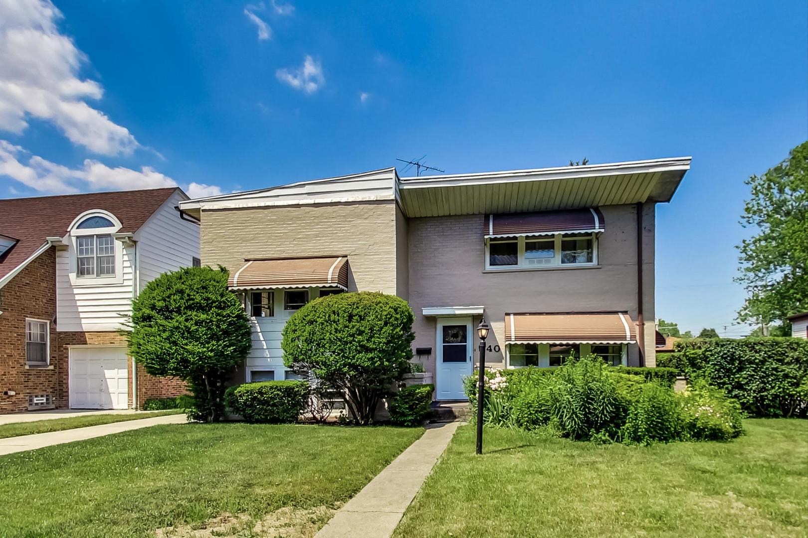 540 Selborne Road Riverside, IL 60546 - Photo 3 of 46