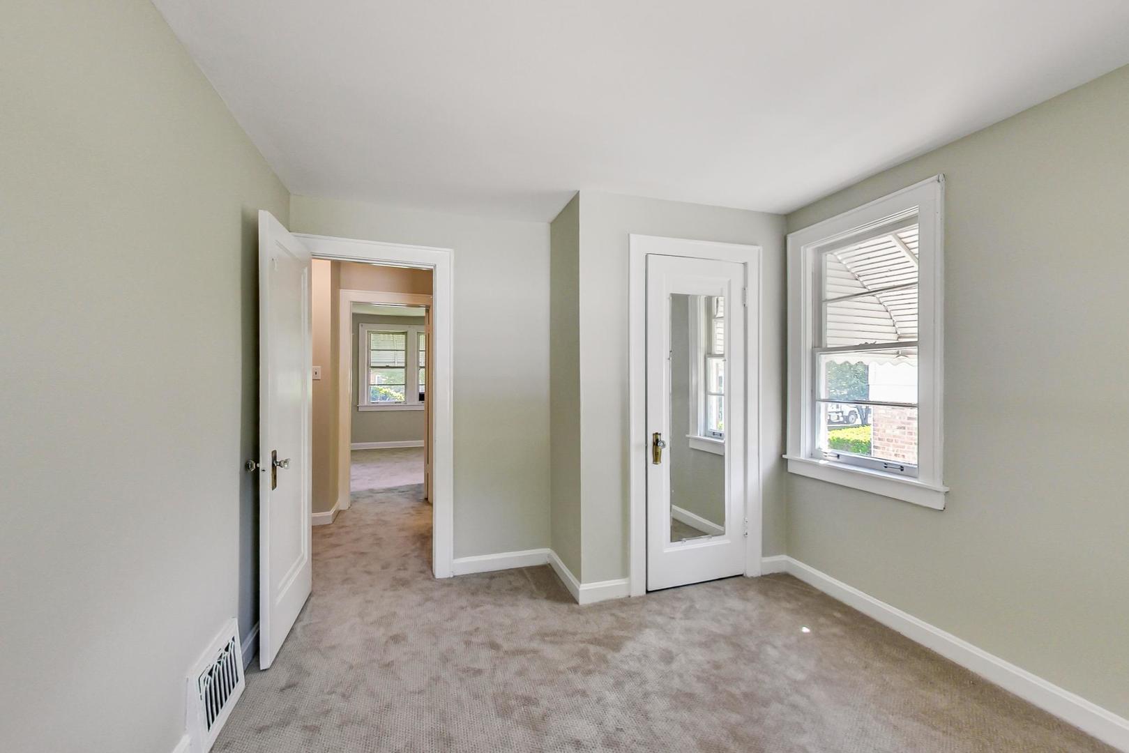 540 Selborne Road Riverside, IL 60546 - Photo 29 of 46