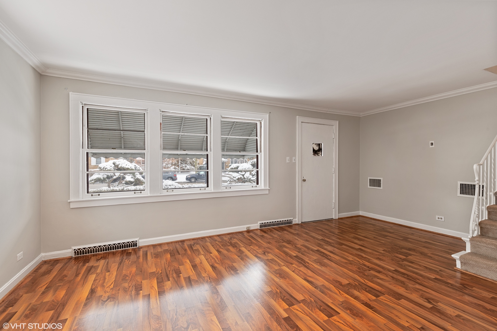 540 Selborne Road Riverside, IL 60546 - Photo 5 of 46