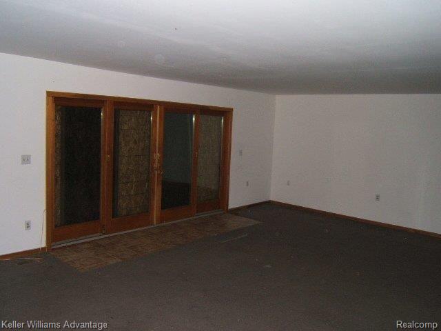 2959 Potter Road Wixom, MI 48393 - Photo 4 of 17 family room