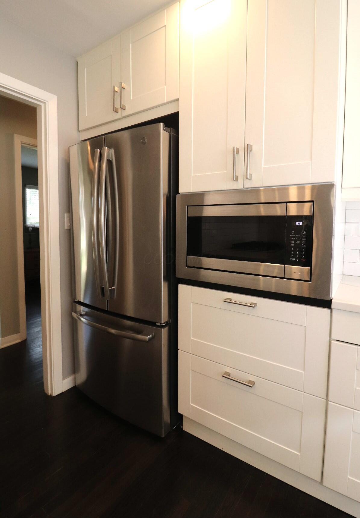 1950 Langham Road Columbus, OH 43221 - Photo 23 of 56 Stainless steel appliances