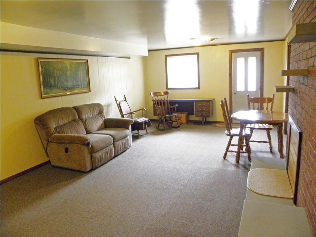 383 Eicher Road Pittsburgh, PA 15237 - Photo 16 of 25 Gallery Image 16