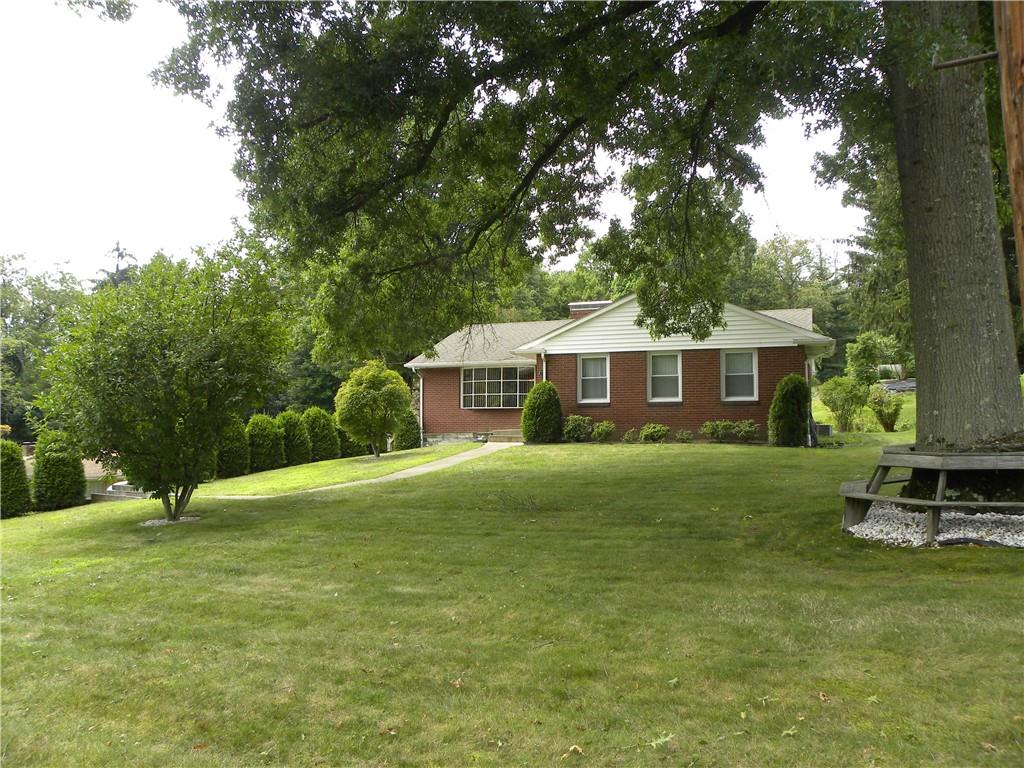 383 Eicher Road Pittsburgh, PA 15237 - Photo 2 of 25 Gallery Image 2