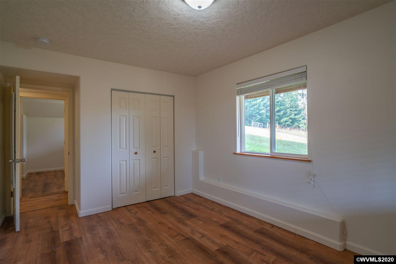 2508 Liberty Road Dallas, OR 97338 - Photo 30 of 41