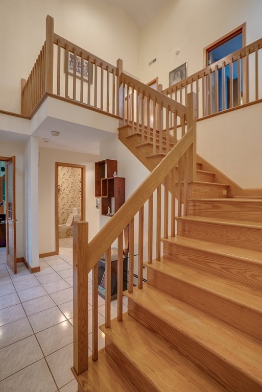 111 Jackman Street Georgetown, MA 01833 - Photo 4 of 42