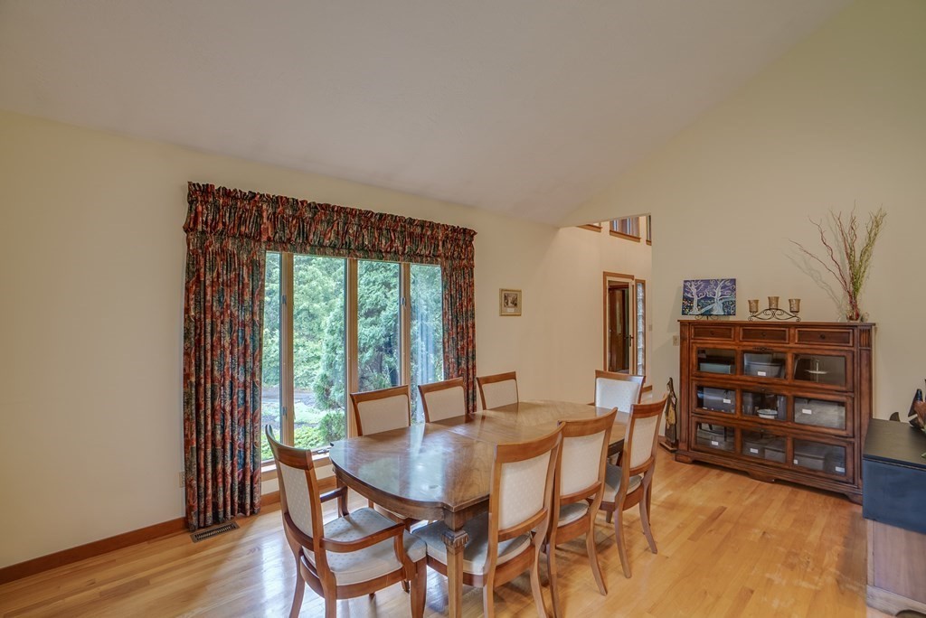 111 Jackman Street Georgetown, MA 01833 - Photo 7 of 42