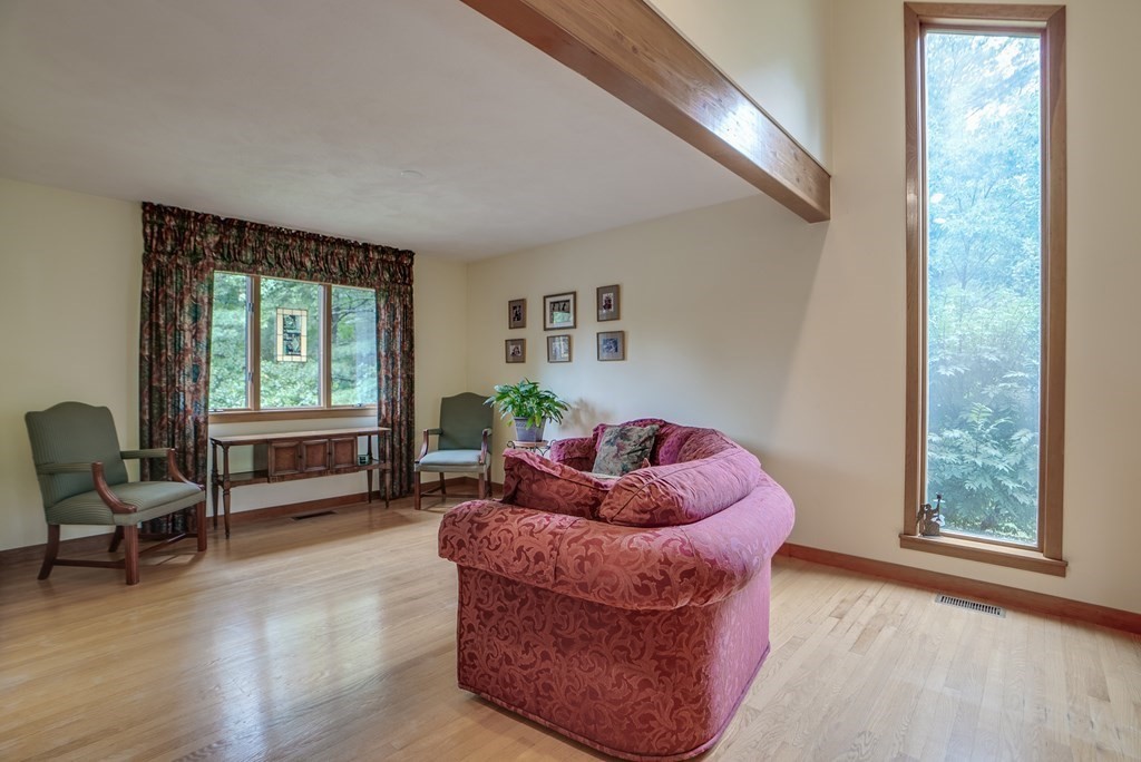 111 Jackman Street Georgetown, MA 01833 - Photo 8 of 42