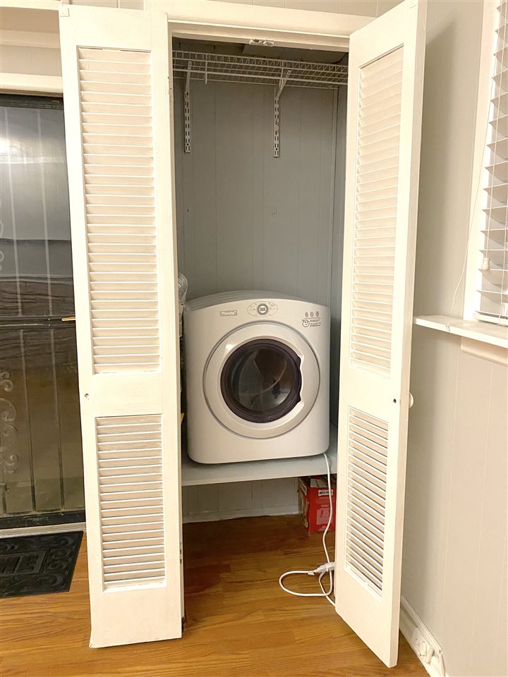 2603 Elmore Park Road Bartlett, TN 38134 - Photo 15 of 25 Amazing dryer custom fitted by seller that double as a clothes steamer to rid wrinkles! No more ironing!