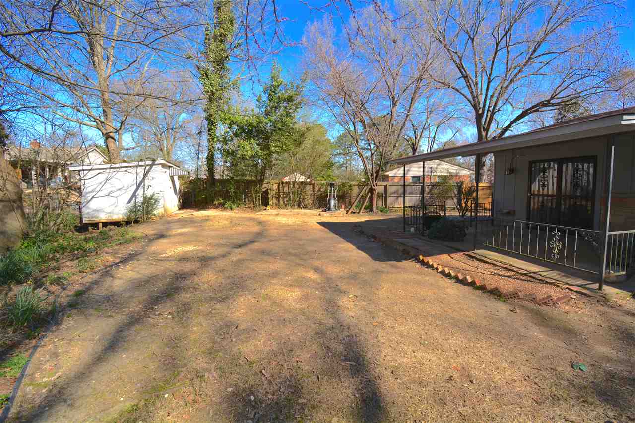 2603 Elmore Park Road Bartlett, TN 38134 - Photo 24 of 25 Shed is cleaned and very spacious!