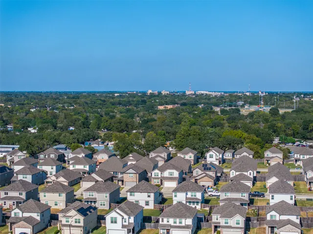 $299,899 | 975 Harper Lane, Bryan, TX 77803