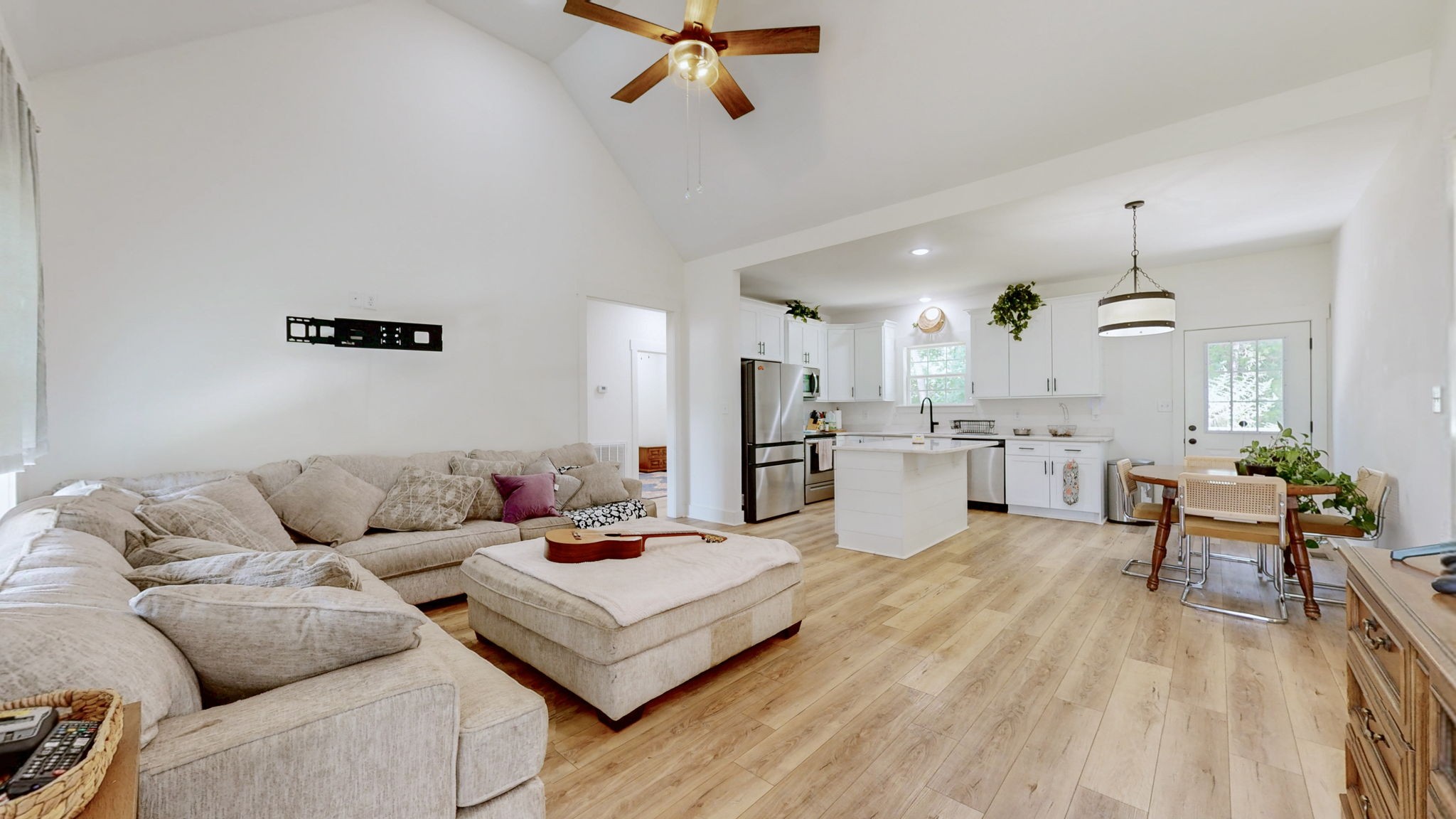 1663 Taylortown Road White Bluff, TN 37187 - Photo 2 of 38 a living room with furniture and kitchen view