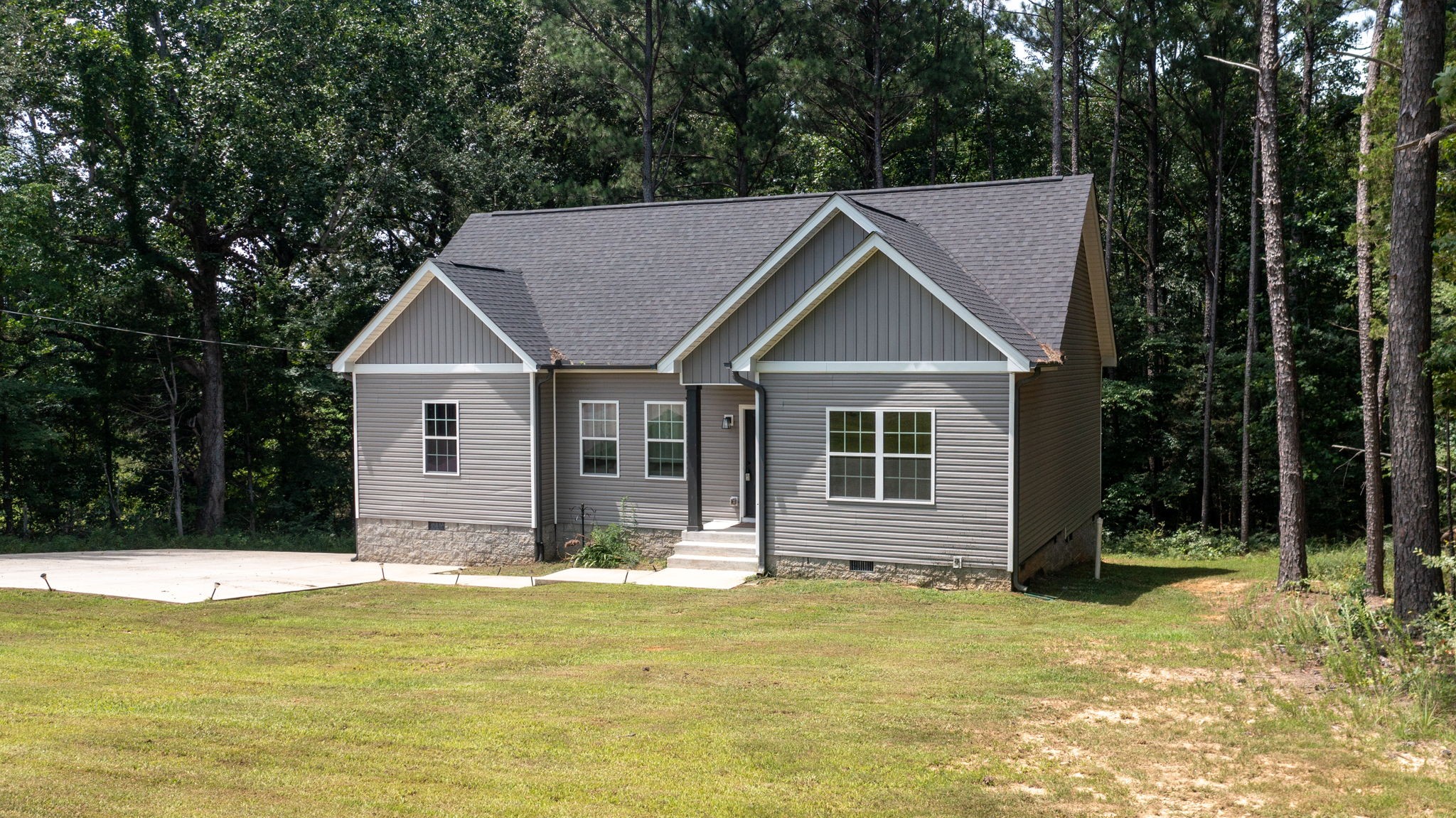 1663 Taylortown Road White Bluff, TN 37187 - Photo 36 of 38 a front view of house with yard