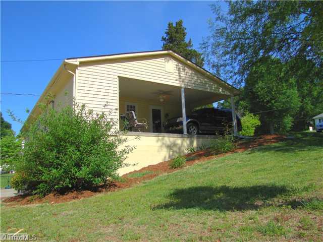 2032 Pope Road Winston-Salem, NC 27127 - Photo 3 of 15 Exterior Front.