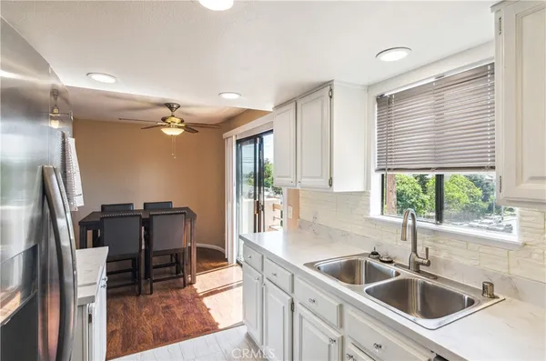 $489,000 | 8710 Independence Avenue, Unit 301, Canoga Park, CA 91304