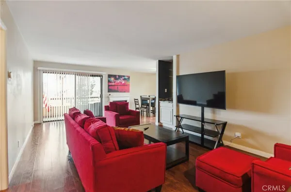 $489,000 | 8710 Independence Avenue, Unit 301, Canoga Park, CA 91304