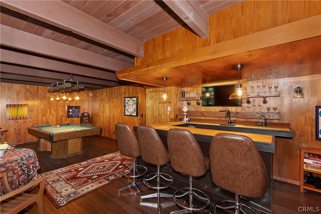 137 Grizzly Road Lake Arrowhead, CA 92352 - Photo 28 of 43 Downstairs family/game room
