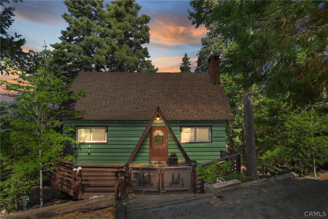 137 Grizzly Road Lake Arrowhead, CA 92352 - Photo 43 of 43 Twilight front exterior
