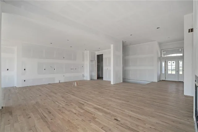 $841,928 | 14195 South Houston Street, Olathe, KS 66061