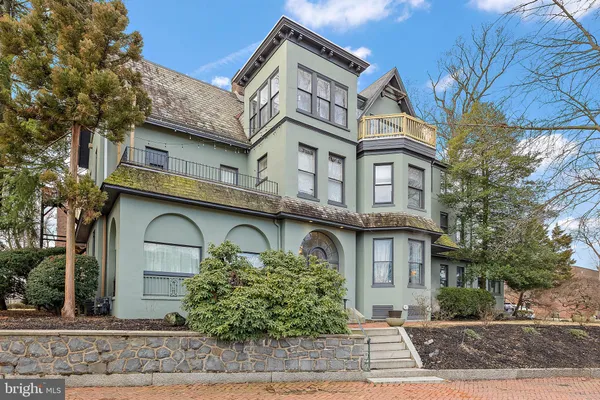 $2,650 | 1400 Delaware Avenue, Unit C1, Wilmington, DE 19806