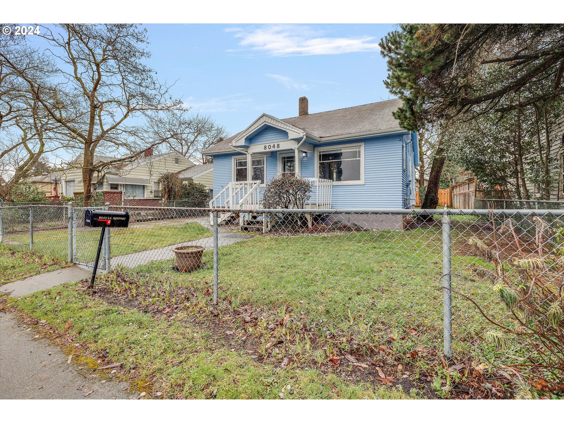 8048 Southeast Reedway Street Portland, OR 97206 - Photo 4 of 42 Gallery Image 4