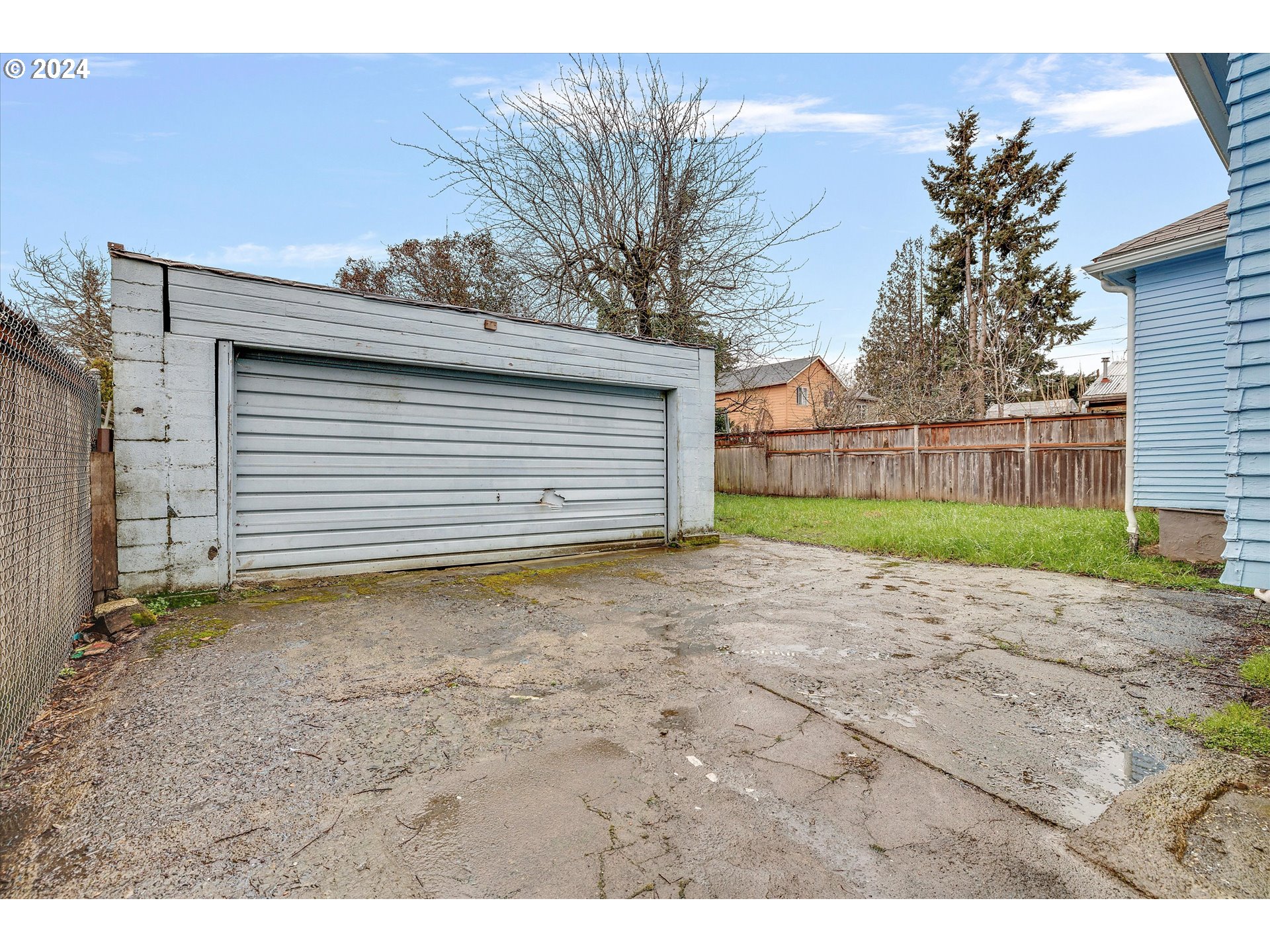 8048 Southeast Reedway Street Portland, OR 97206 - Photo 9 of 42 Gallery Image 9