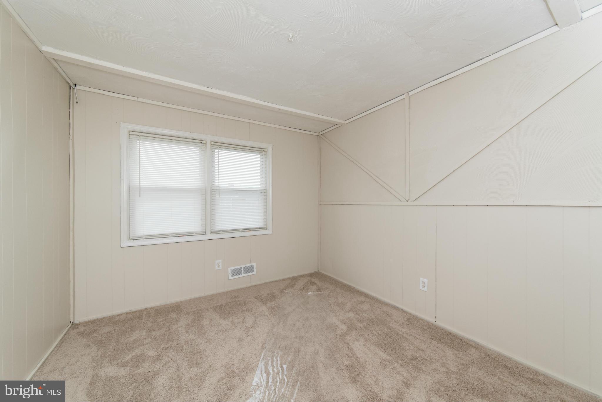 1734 Stokesley Road Baltimore, MD 21222 - Photo 14 of 30 Bedroom