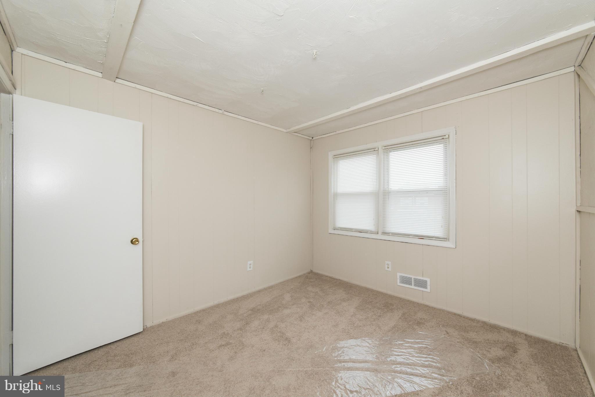 1734 Stokesley Road Baltimore, MD 21222 - Photo 15 of 30 Bedroom