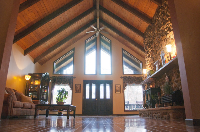 7271 South Ridge Road Dixon, IL 61021 - Photo 4 of 18 a view of living room and dining room