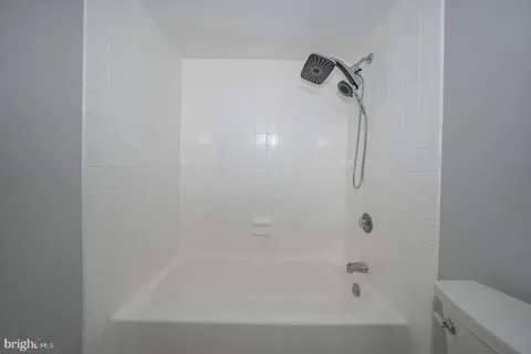 $249,500 | 1420 Locust Street, Unit 7E, Philadelphia, PA 19102