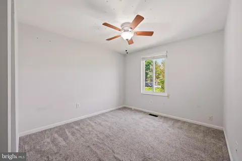 $320,000 | 11709 Ashworth Court, Germantown, MD 20876