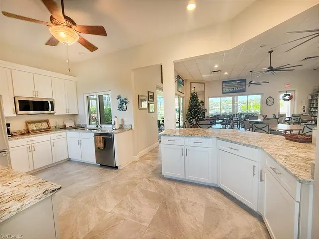 $6,000 | 370 Emerald Bay Circle, Unit N8, Naples, FL 34110